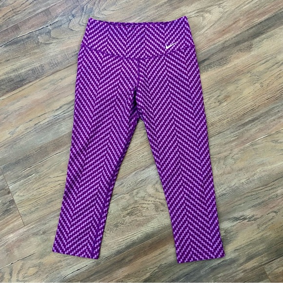 Nike Dri-Fit Purple 3/4 Athletic Leggings - Picture 2 of 11